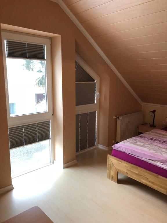 Eifelland-Ferien room 5
